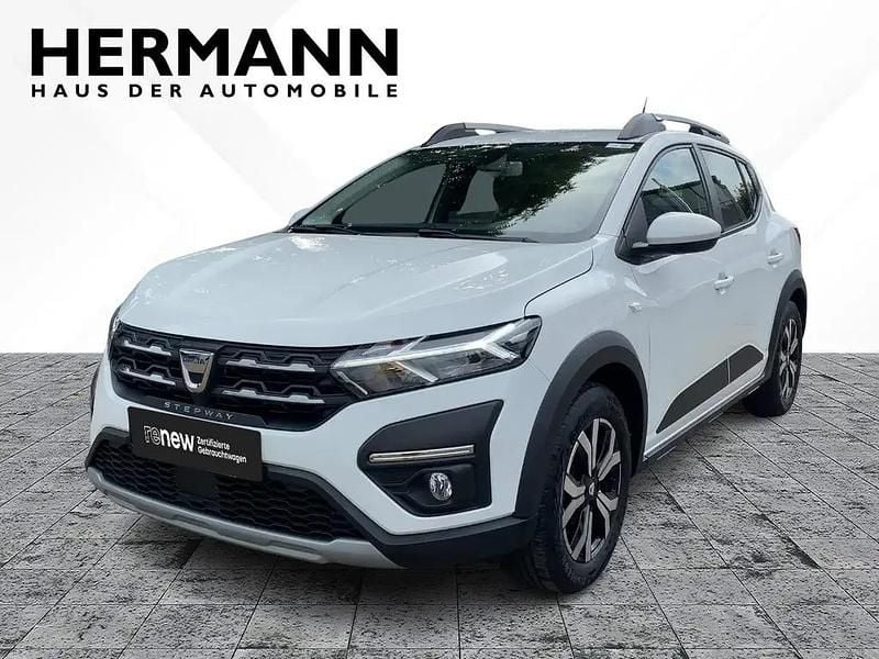 Weiß Gebraucht 2021 Dacia Sandero Stepway Kleinwagen | 14.990 € (Fairer Preis) - Bild 1/4