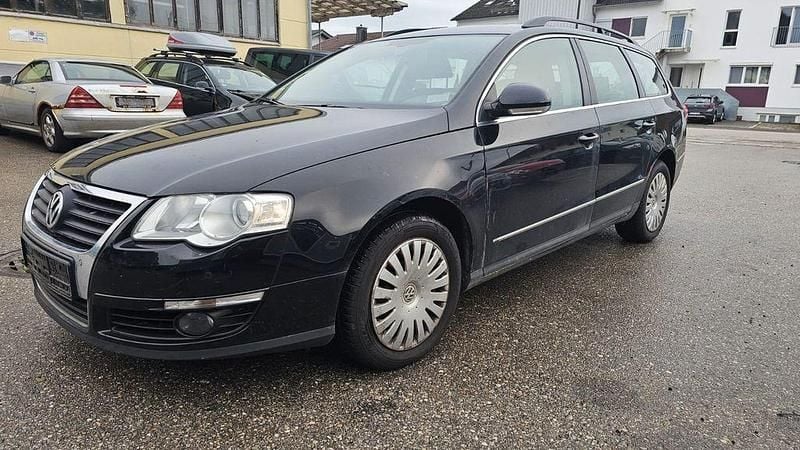 Schwarz Gebraucht 2009 VW Passat Trendline Kombi | 2.900 € (Guter Preis) - Bild 1/4