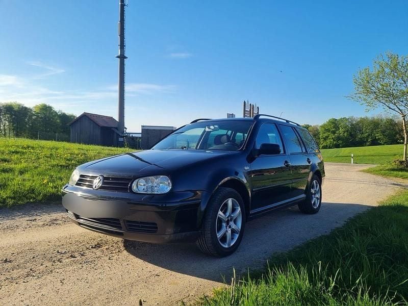 Schwarz Gebraucht 2003 VW Golf IV Pacific Kombi | 890 € (Superpreis) - Bild 1/4