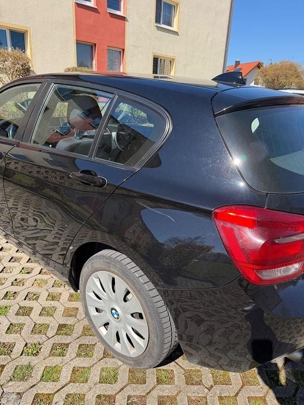Gebraucht BMW 116 136 PS (100 kW) 2013 Schwarz Kleinwagen