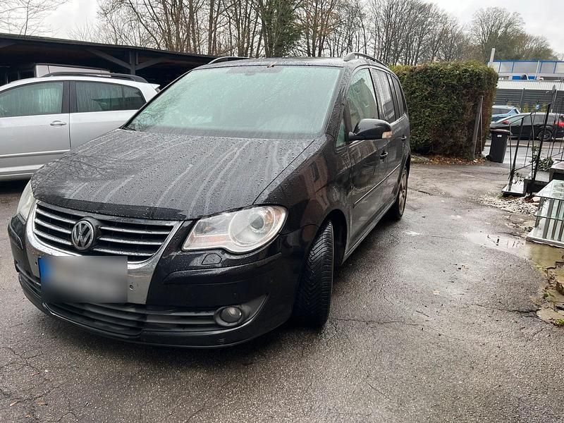 Schwarz Gebraucht 2008 VW Touran Van / Kleinbus | 1.650 € (Superpreis) - Bild 1/4