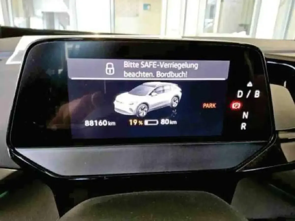 Gebraucht VW ID.4 Pro Performance 150 kW (204 PS) 2023 Grau SUV