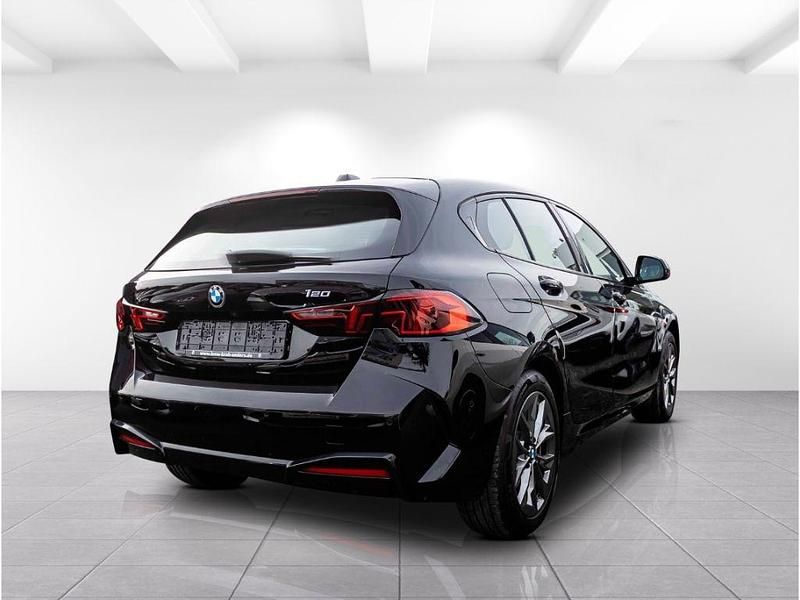 Gebraucht BMW 120 Shadowline 170 PS (125 kW) 2024 Schwarz Kleinwagen