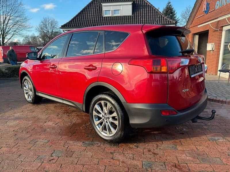 Gebraucht Toyota RAV4 Edition 150 PS (110 kW) 2013 Rot SUV