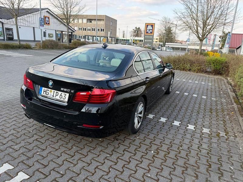 Gebraucht BMW 520 190 PS (139 kW) 2016 Schwarz Limousine