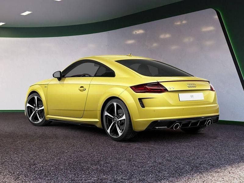 Gebraucht Audi TT S-Line 197 PS (144 kW) 2022 Gelb / pythongelb Coupé