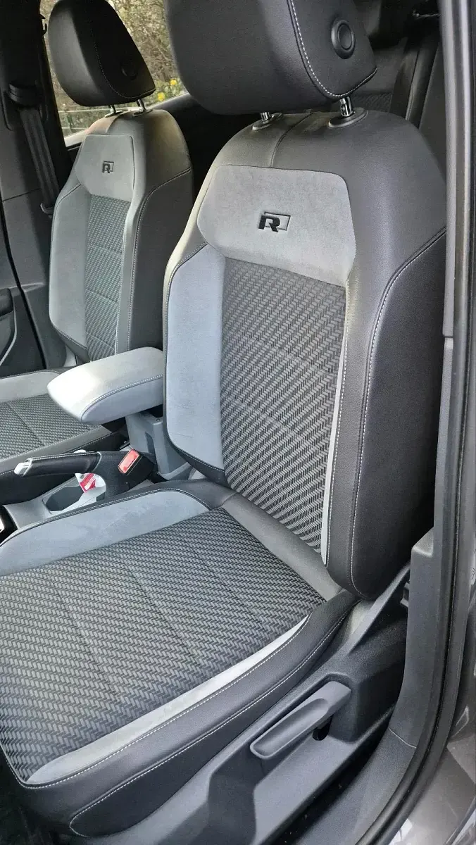 Gebraucht VW T-Cross Beats 150 PS (110 kW) 2020 Grau SUV