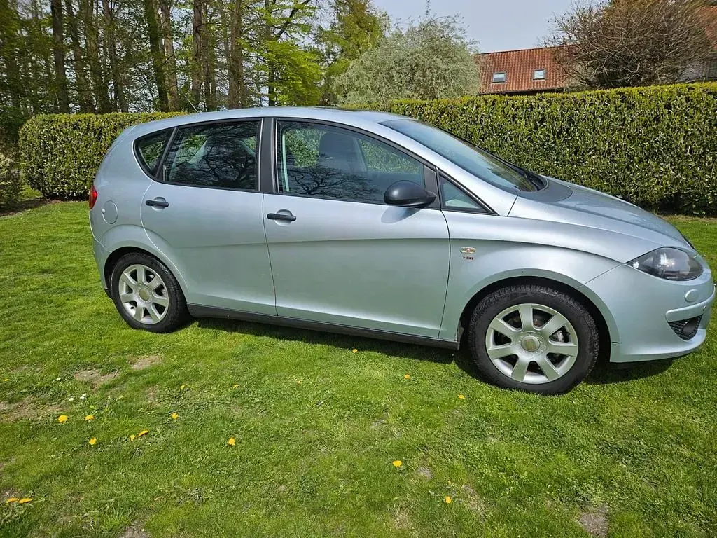 Gebraucht Seat Altea Fresh 140 PS (102 kW) 2005 Silber Van / Kleinbus