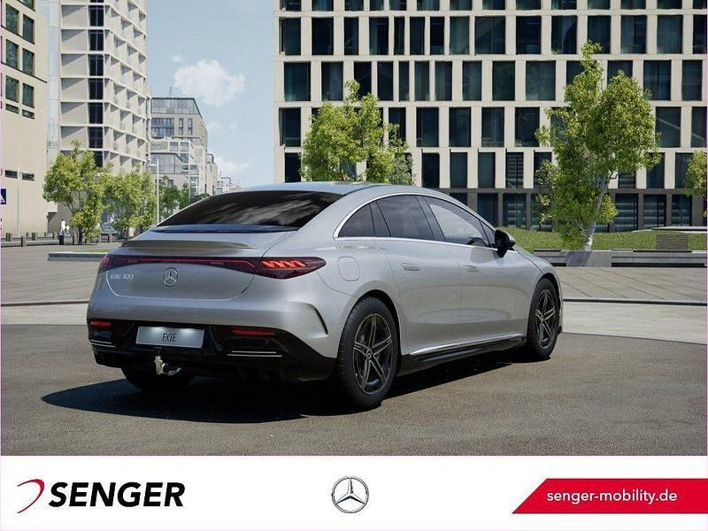 Gebraucht Mercedes EQE300 AMG 180 kW (245 PS) 2024 Lack hightechsilber Limousine