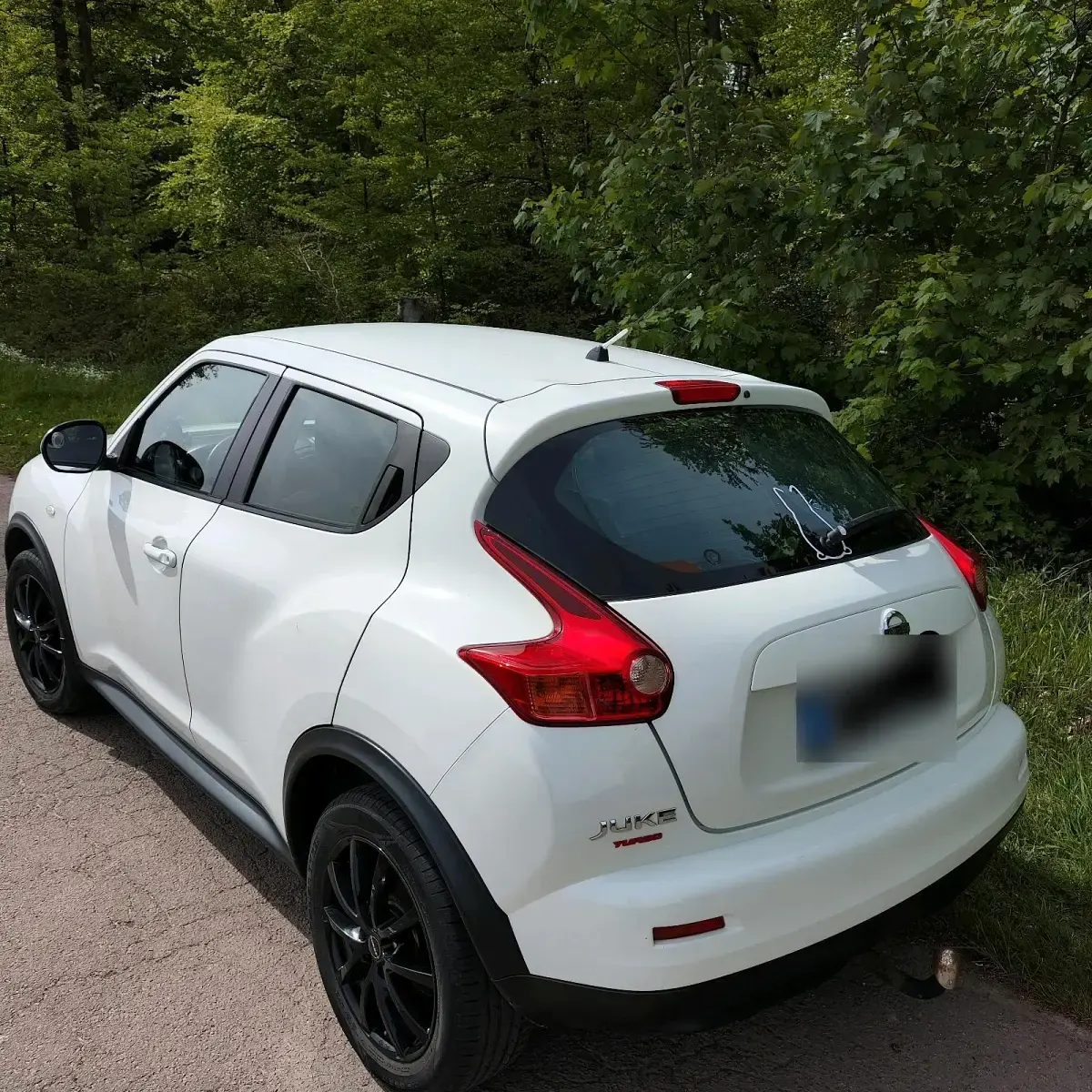 Gebraucht Nissan Juke 117 PS (86 kW) 2011 Weiß SUV