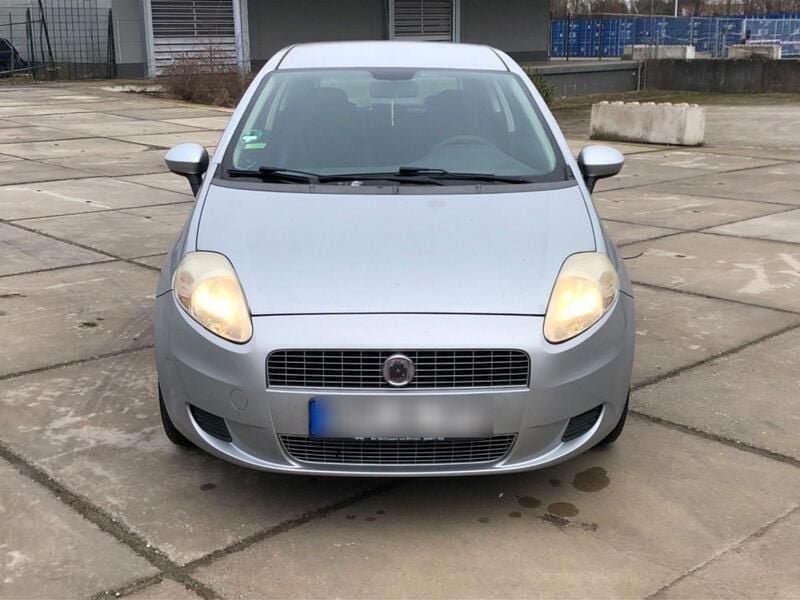Silber Gebraucht 2008 Fiat Grande Punto Dynamic Kleinwagen | 700 € (Superpreis) - Bild 1/4
