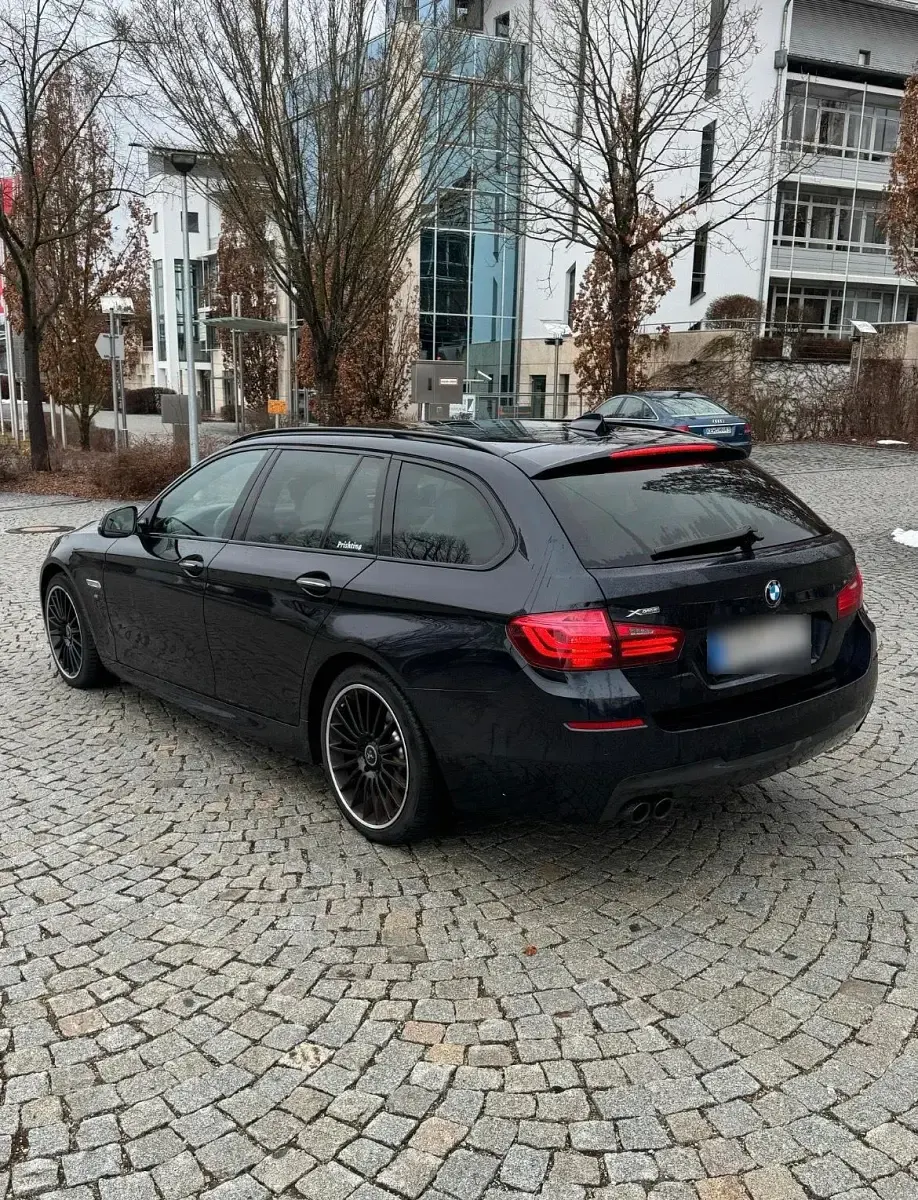 Gebraucht BMW 530 M Sport 258 PS (189 kW) 2016 Schwarz Kombi
