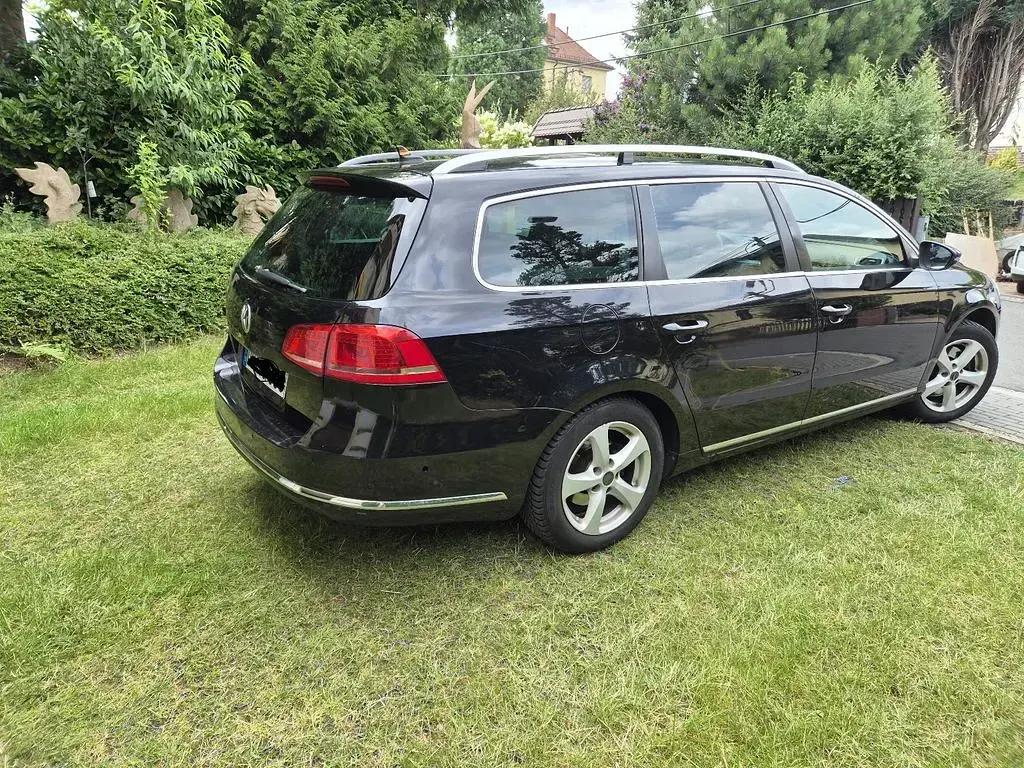 Gebraucht VW Passat Highline 140 PS (102 kW) 2014 Schwarz Kombi