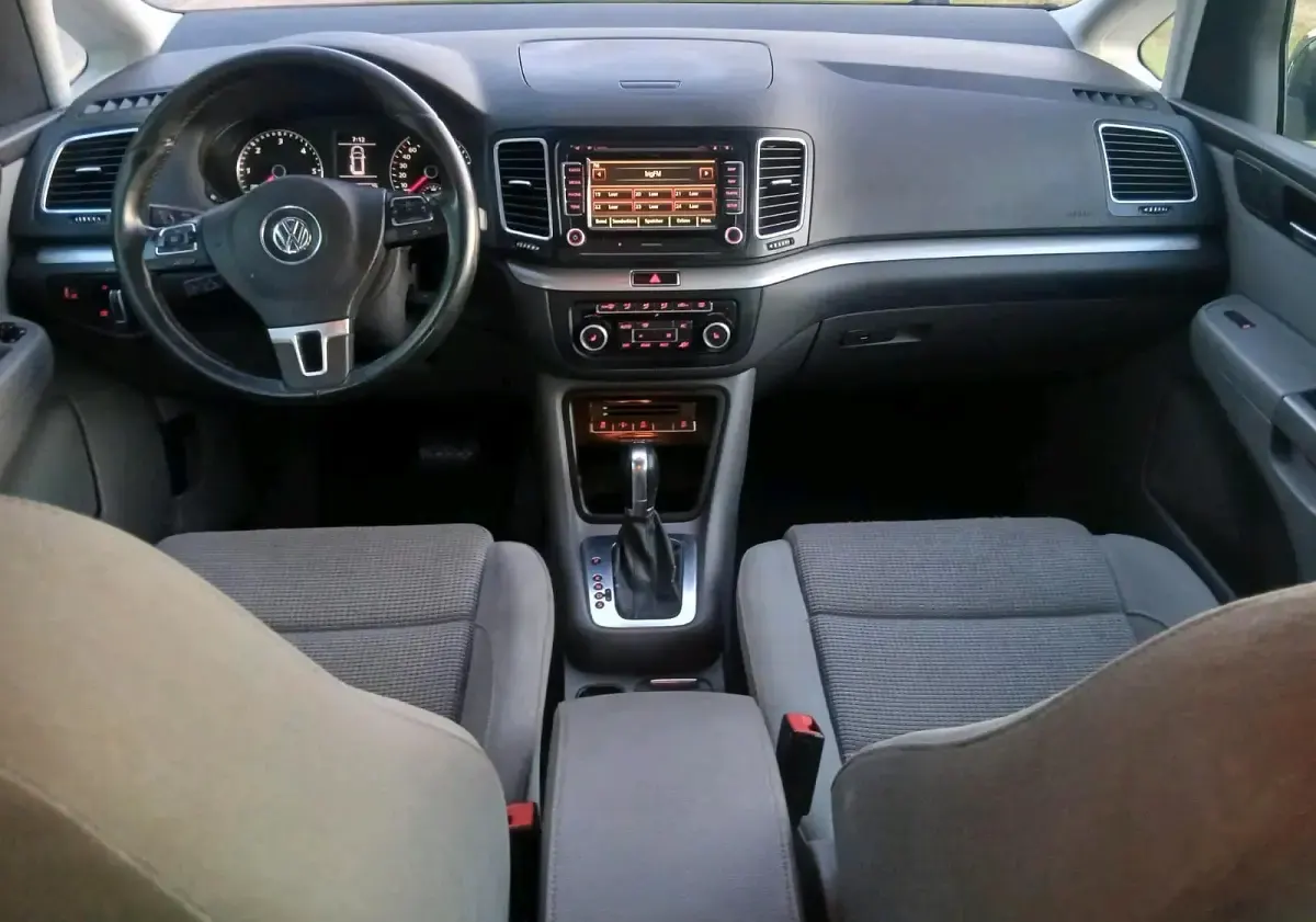 Gebraucht VW Sharan 150 PS (110 kW) 2011 Andere farben Van / Kleinbus