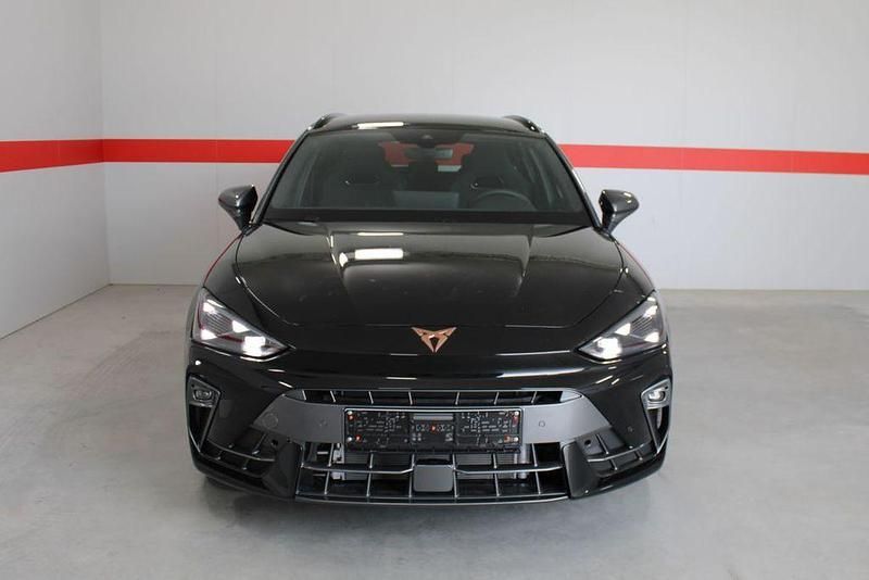 Neu Cupra Leon 204 PS (150 kW) 2025 Schwarz Kombi
