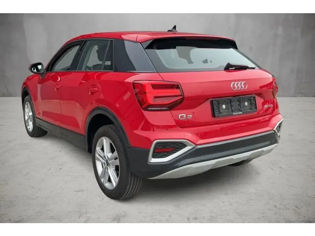 Gebraucht Audi Q2 Advanced Plus 150 PS (110 kW) 2024 Progressivrot (metallic) SUV