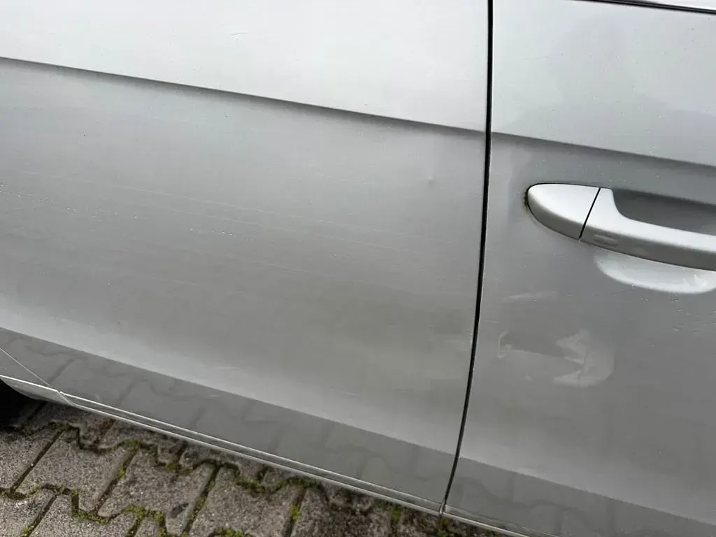 Second-hand VW Passat Comfortline 122 CP (89 kW) 2011 Argintiu Berlinǎ