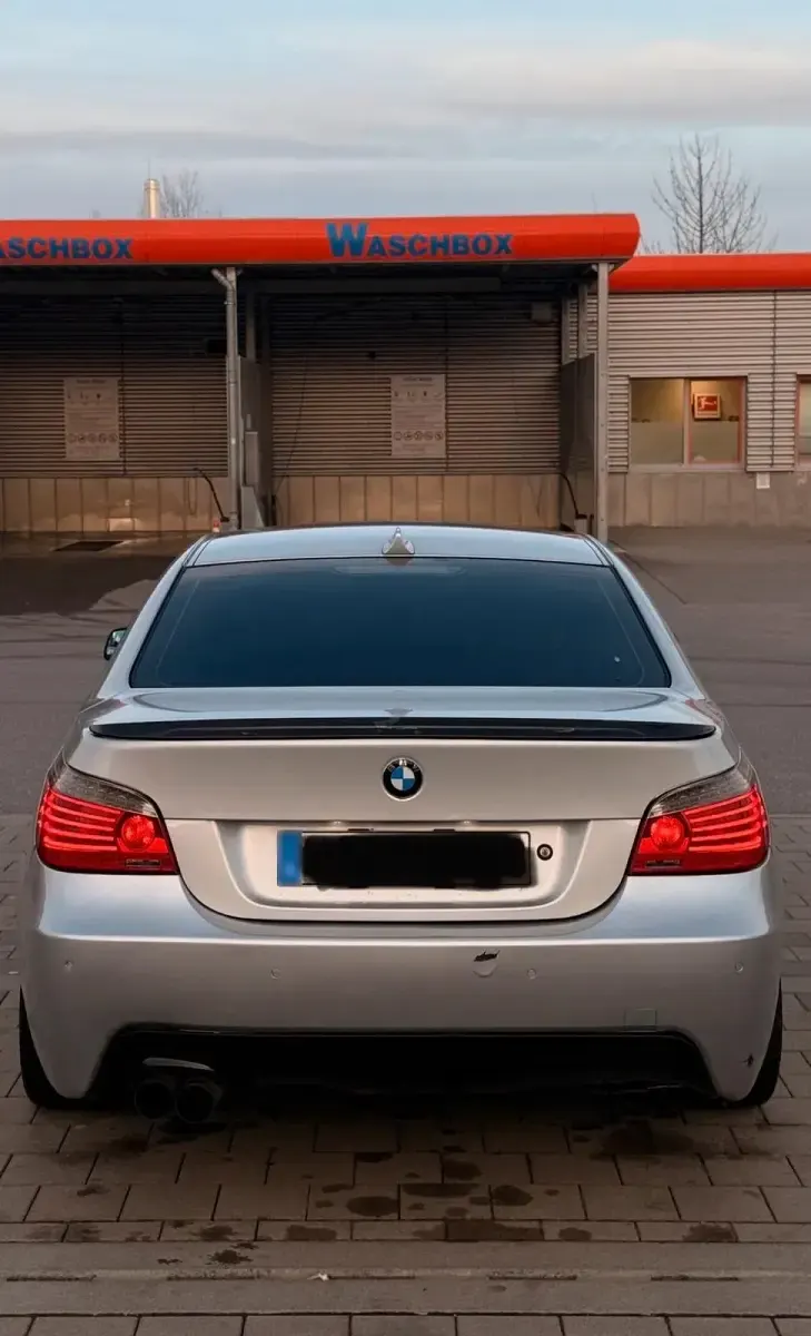Gebraucht BMW 523 Shadowline 190 PS (139 kW) 2008 Silber Limousine