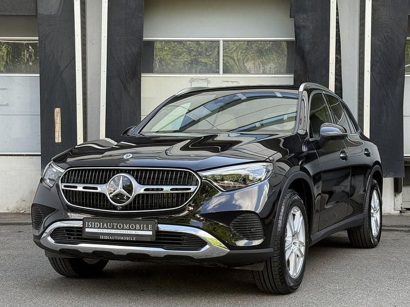 Schwarz Gebraucht 2024 Mercedes GLC200 Avantgarde SUV | 48.900 € (Superpreis) - Bild 1/4