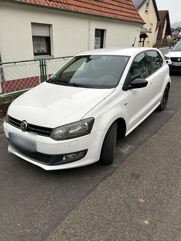 Weiß Gebraucht 2012 VW Polo Kleinwagen | 3.200 € (Superpreis) - Bild 1/4