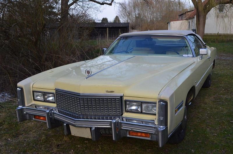 Gelb Gebraucht 1976 Cadillac Eldorado Coupé | 9.900 € - Bild 1/4