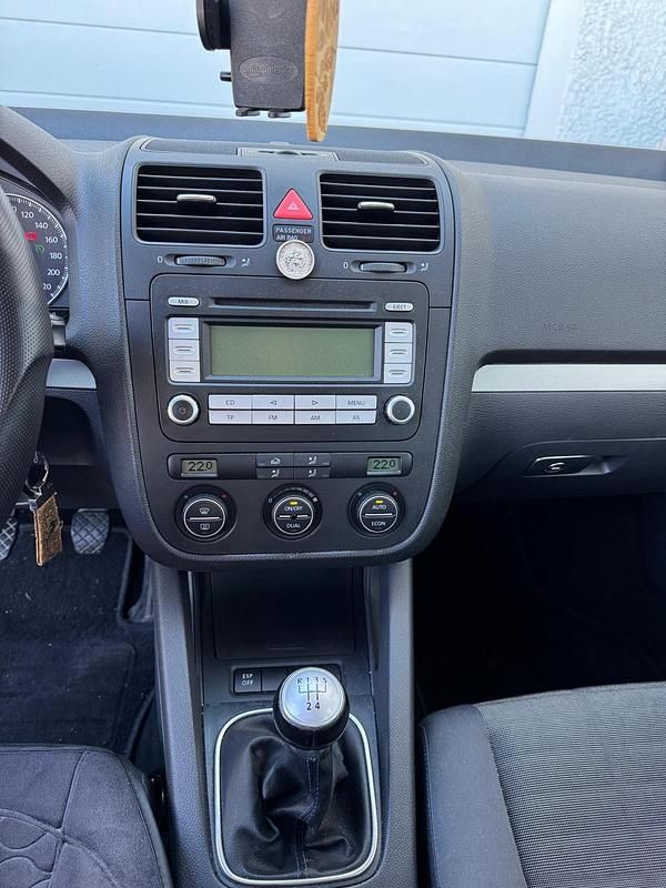 Gebraucht VW Golf V 80 PS (58 kW) 2007 Grau Limousine