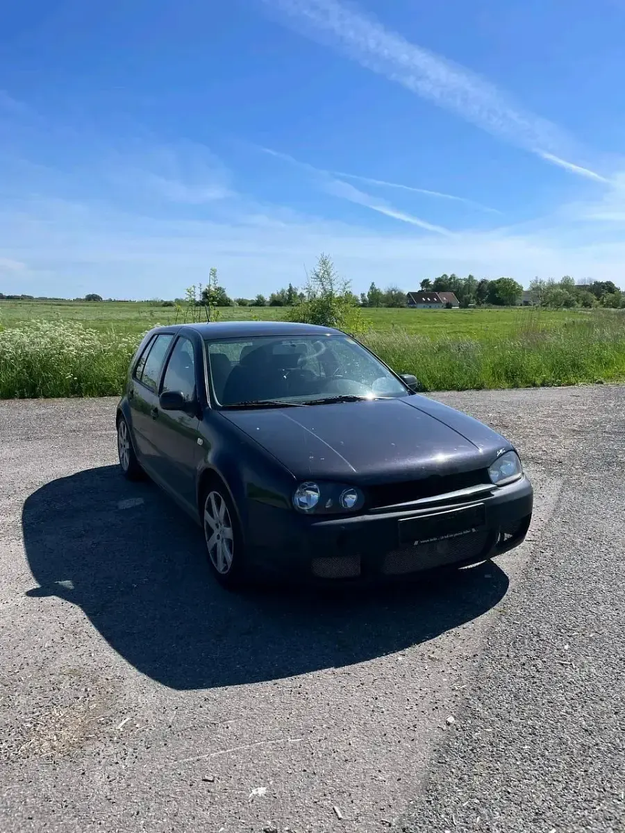 Gebraucht VW Golf IV 75 PS (55 kW) 2000 Schwarz Kleinwagen