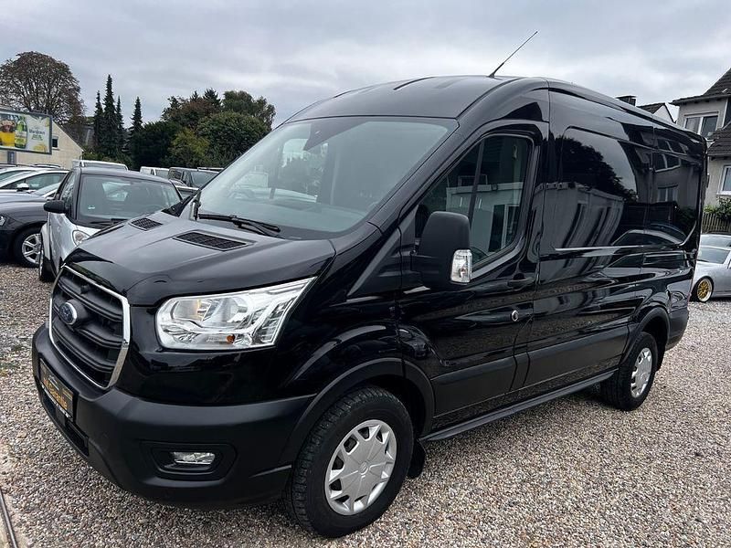 Schwarz Gebraucht 2020 Ford Transit Trend Van / Kleinbus | 17.999 € (Superpreis) - Bild 1/4