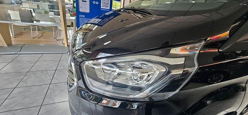 Gebraucht Ford Tourneo Titanium 131 PS (96 kW) 2021 Schwarz Van / Kleinbus