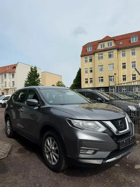 Gebraucht Nissan X-Trail Visia 150 PS (110 kW) 2020 Grau SUV