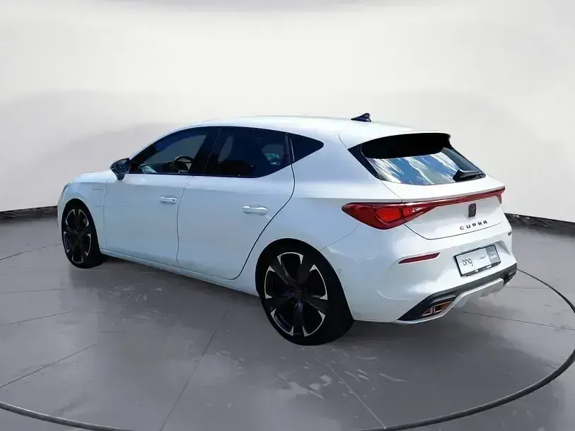 Gebraucht Cupra Leon VZ 245 PS (180 kW) 2022 Weiß Limousine