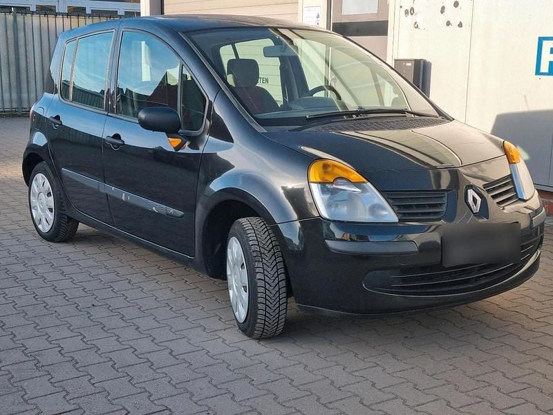 Usado Renault Modus 75 CV (55 kW) 2006 Negro Monovolumen
