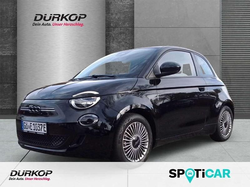 Colore esterno (onyx schwarz) Gebraucht 2024 Fiat 500e Basis Kleinwagen | 26.950 € (Etwas zu teuer) - Bild 1/4