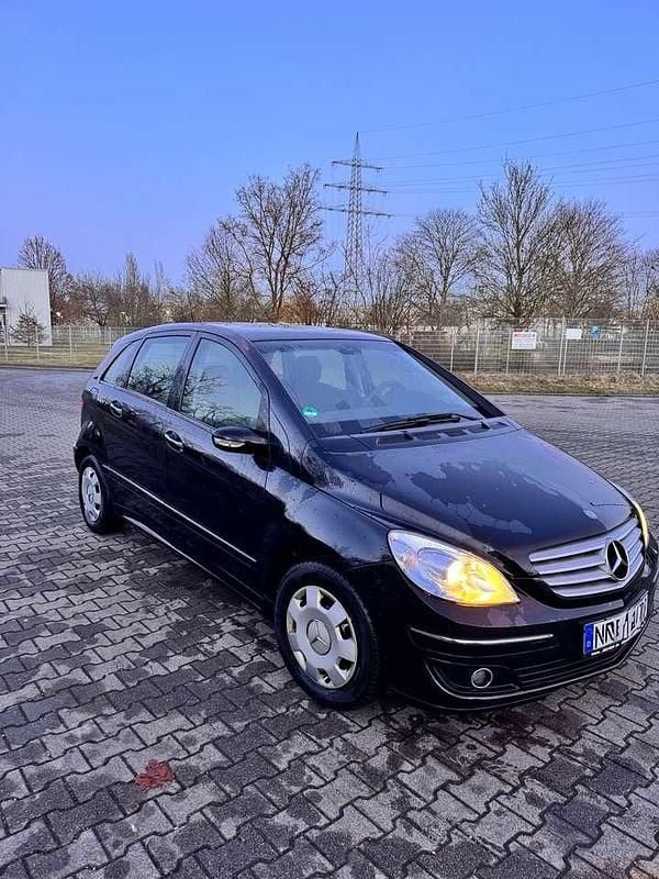 Gebraucht Mercedes 170 116 PS (85 kW) 2006 Schwarz Limousine