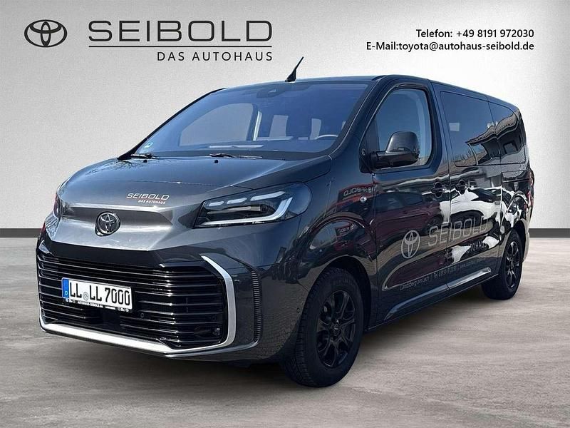 Gebraucht Toyota Proace Team 177 PS (130 kW) 2024 Titanium grey Van / Kleinbus