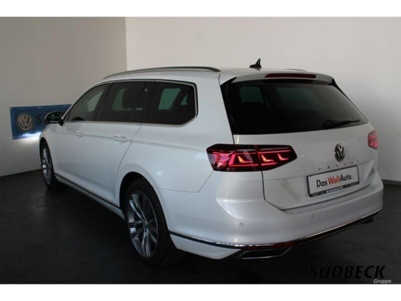 Gebraucht VW Passat Elegance 190 PS (139 kW) 2020 Oryxweiß perlmutteffekt (metallic) Kombi