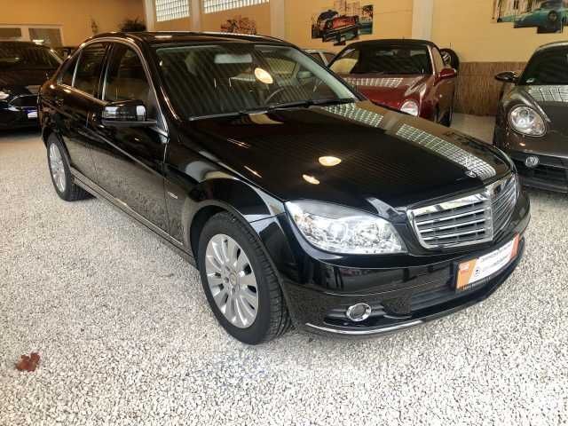 Schwarz metallic Gebraucht 2011 Mercedes C250 Avantgarde Limousine | 14.999 € (Teuer) - Bild 1/4