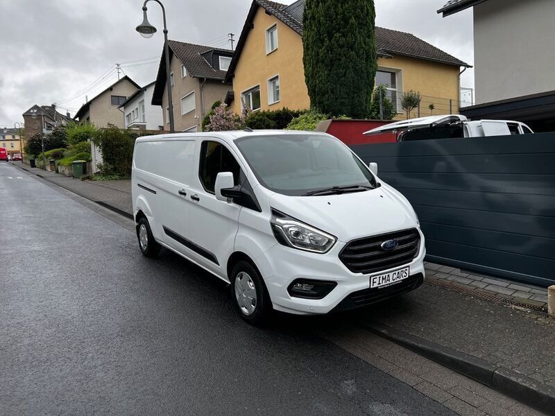 Weiß Gebraucht 2021 Ford Transit Custom Trend Van / Kleinbus | 13.999 € - Bild 1/4