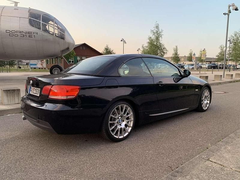 Gebraucht BMW 320 Cabriolet Shadowline 177 PS (130 kW) 2010 Schwarz Cabrio