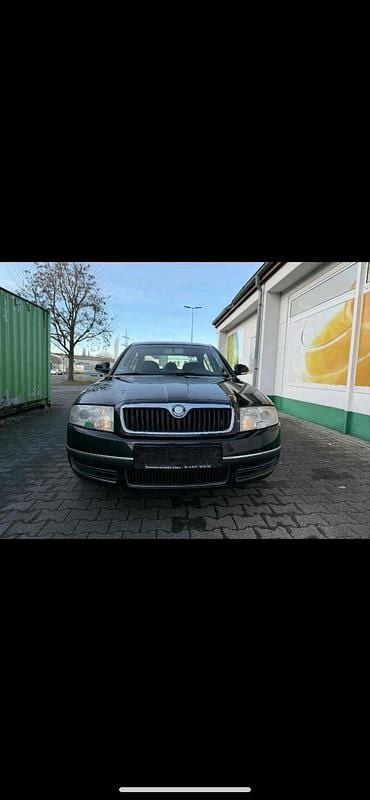 Gebraucht Skoda Superb 140 PS (102 kW) 2008 Schwarz Limousine