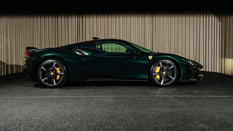 Gebraucht Ferrari SF90 2022 Grün