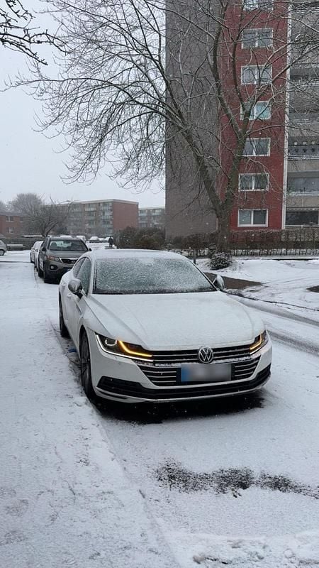 Gebraucht VW Arteon 239 PS (175 kW) 2018 Weiß Kleinwagen