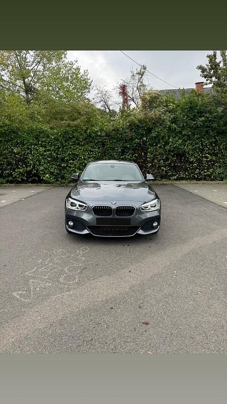 Grau Gebraucht 2015 BMW 120 M Sport Kleinwagen | 14.499 € (Fairer Preis) - Bild 1/4