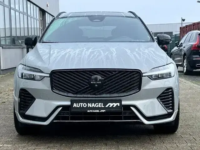 Nouă Volvo XC60 Plus 455 CP (334 kW) 2026 Gri SUV