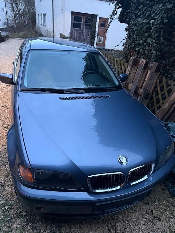 Gebraucht BMW 320 170 PS (125 kW) 2002 Blau Limousine