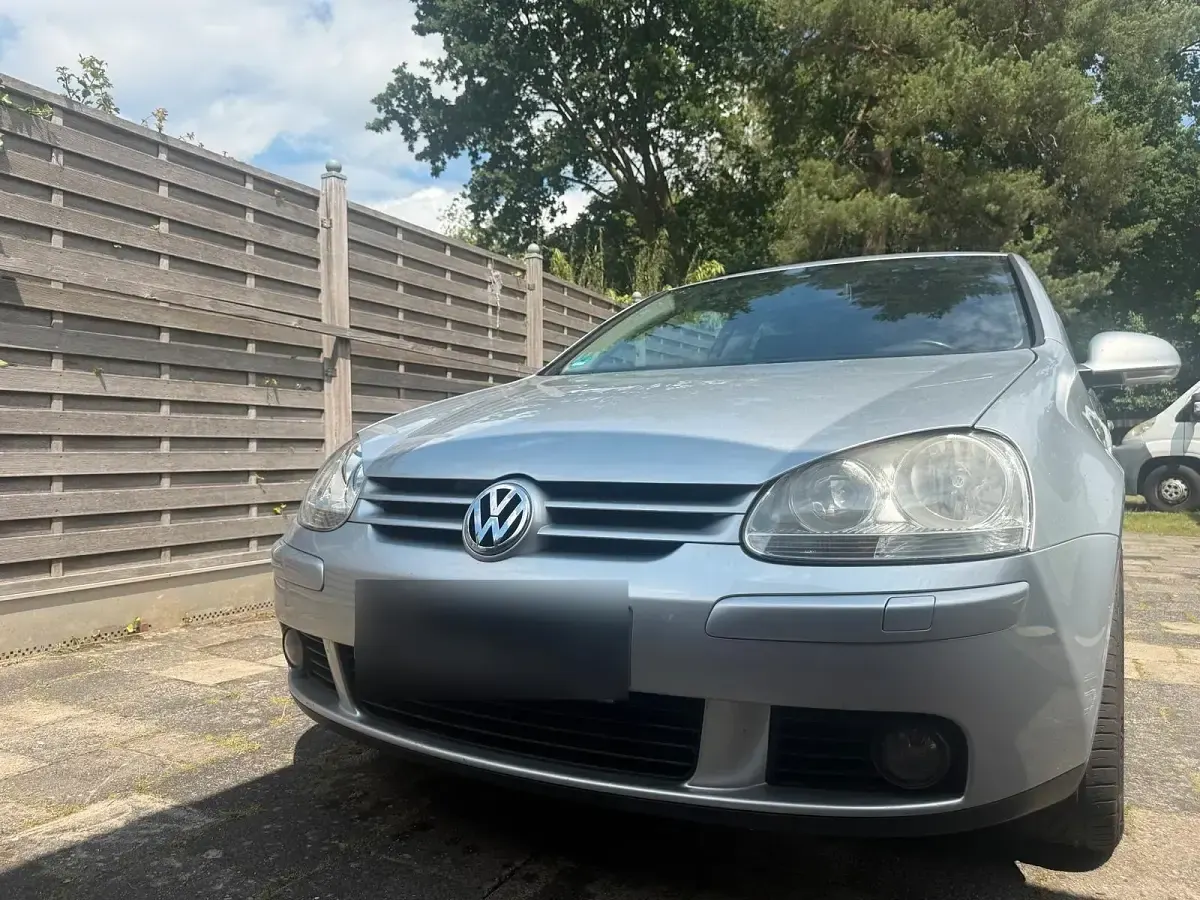 Gebraucht VW Golf VI 105 PS (77 kW) 2008 Silber Kleinwagen