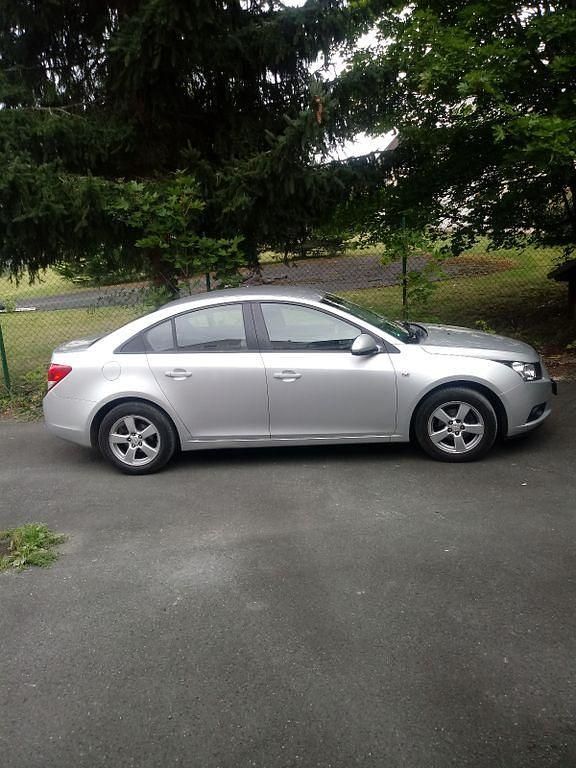 Gebraucht Chevrolet Cruze 124 PS (91 kW) 2011 Grau Limousine