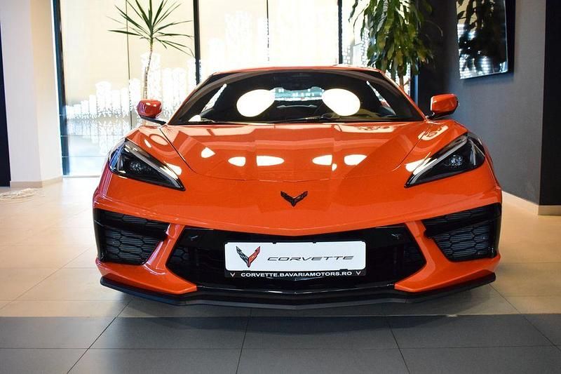 Neu Corvette Stingray 495 PS (364 kW) 2026 Orange Coupé