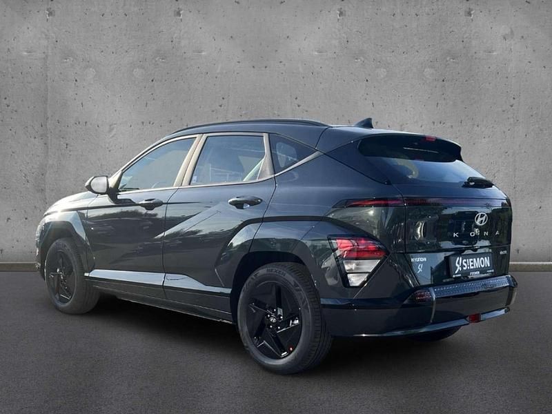 Neu Hyundai Kona Select 99 kW (135 PS) 2026 Cypress green SUV
