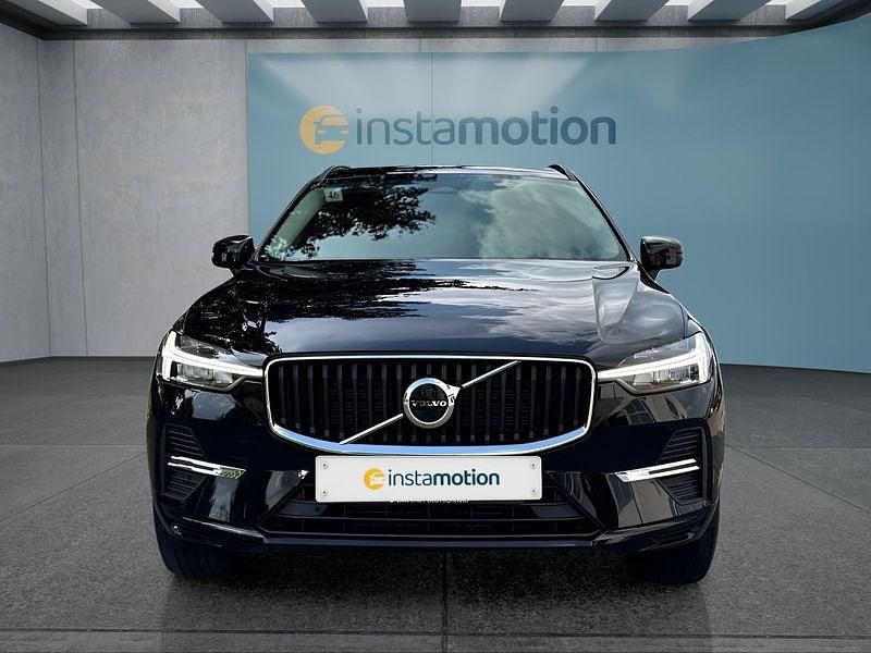 Gebraucht Volvo XC60 Core 197 PS (144 kW) 2022 Schwarz SUV